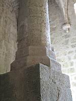 Chateau de Queribus, Donjon, Salle du pilier (09)